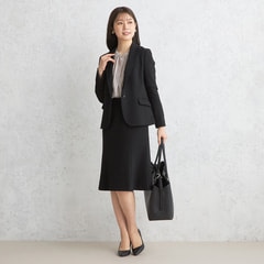 パウダリーツイル セミフレアスカート 黒 セットアップ着用可