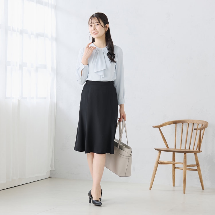 パウダリーストレッチ黒 フレアスカート セットアップ着用可