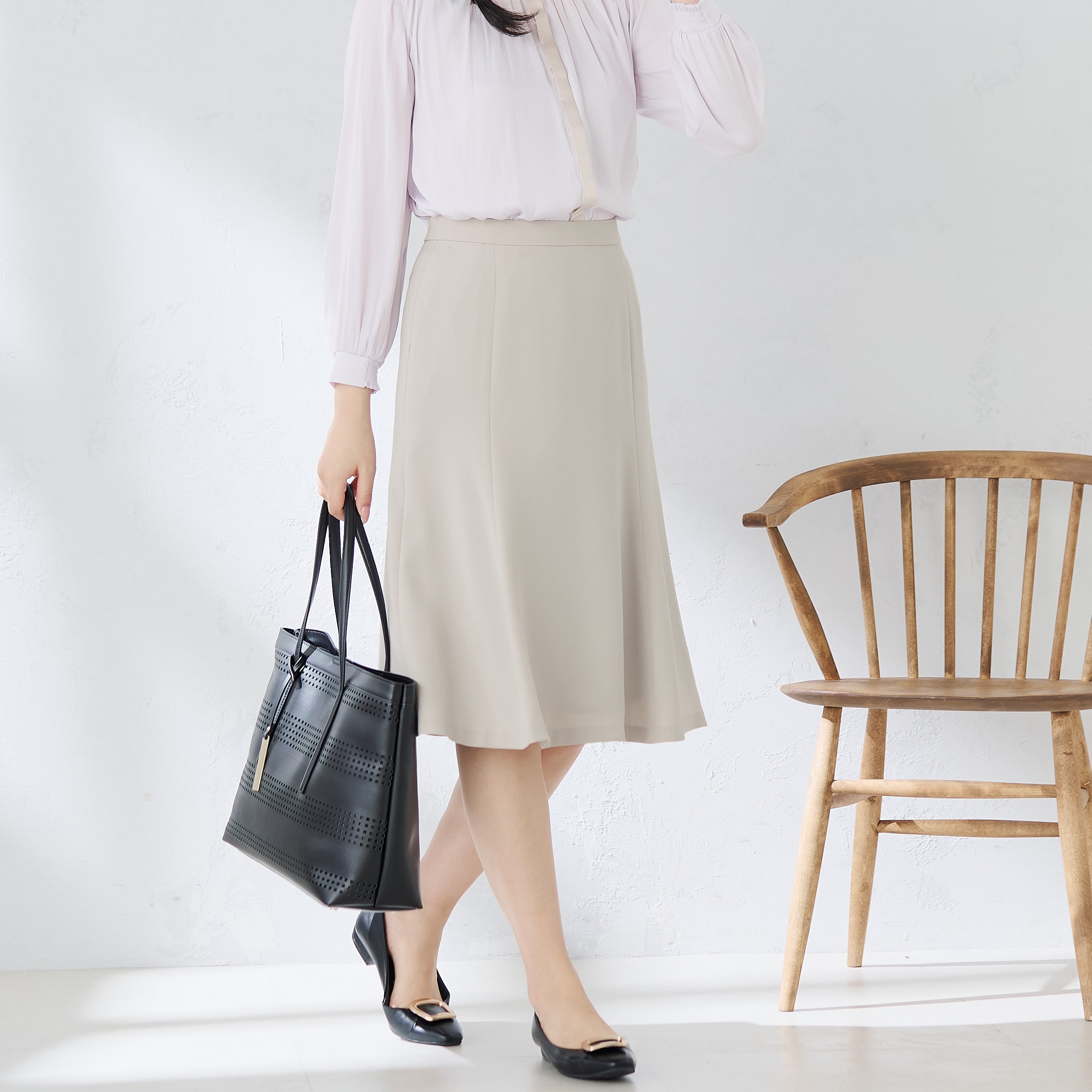 ≪Oggi4月号掲載≫ パウダリーストレッチベージュ フレアスカート セットアップ着用可 ≪Oggi4月号掲載≫ パウダリーストレッチベージュ フレアスカート セットアップ着用可