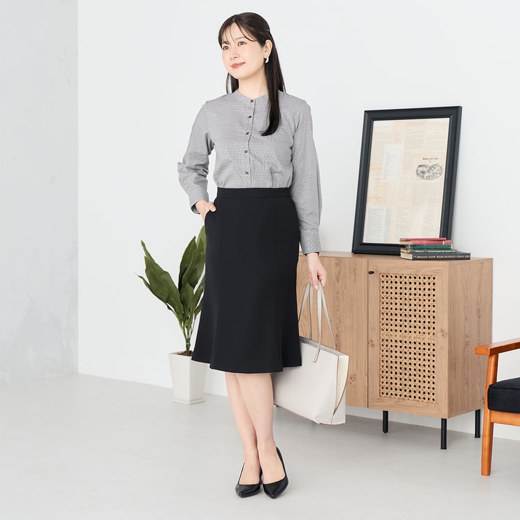 パウダリーストレッチ 黒 フレアスカート セットアップ着用可【AOKI