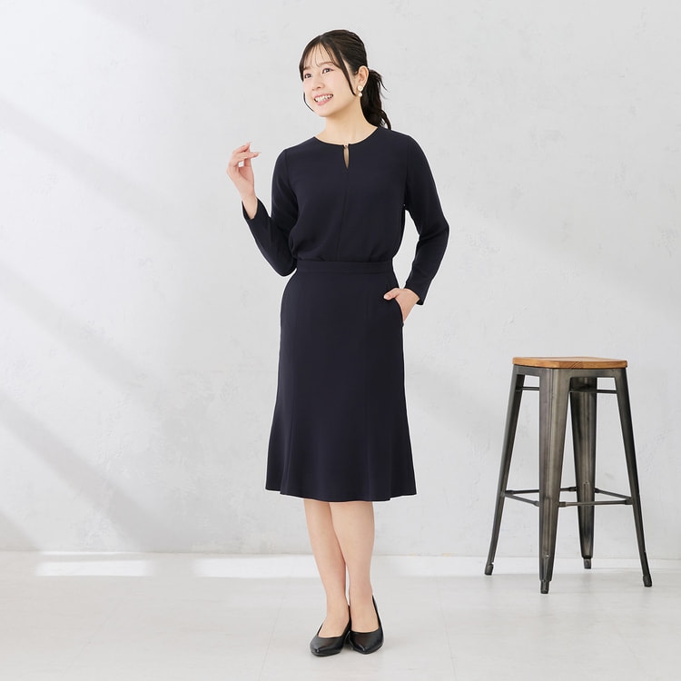 パウダリーストレッチ 紺 フレアスカート セットアップ着用可【AOKI