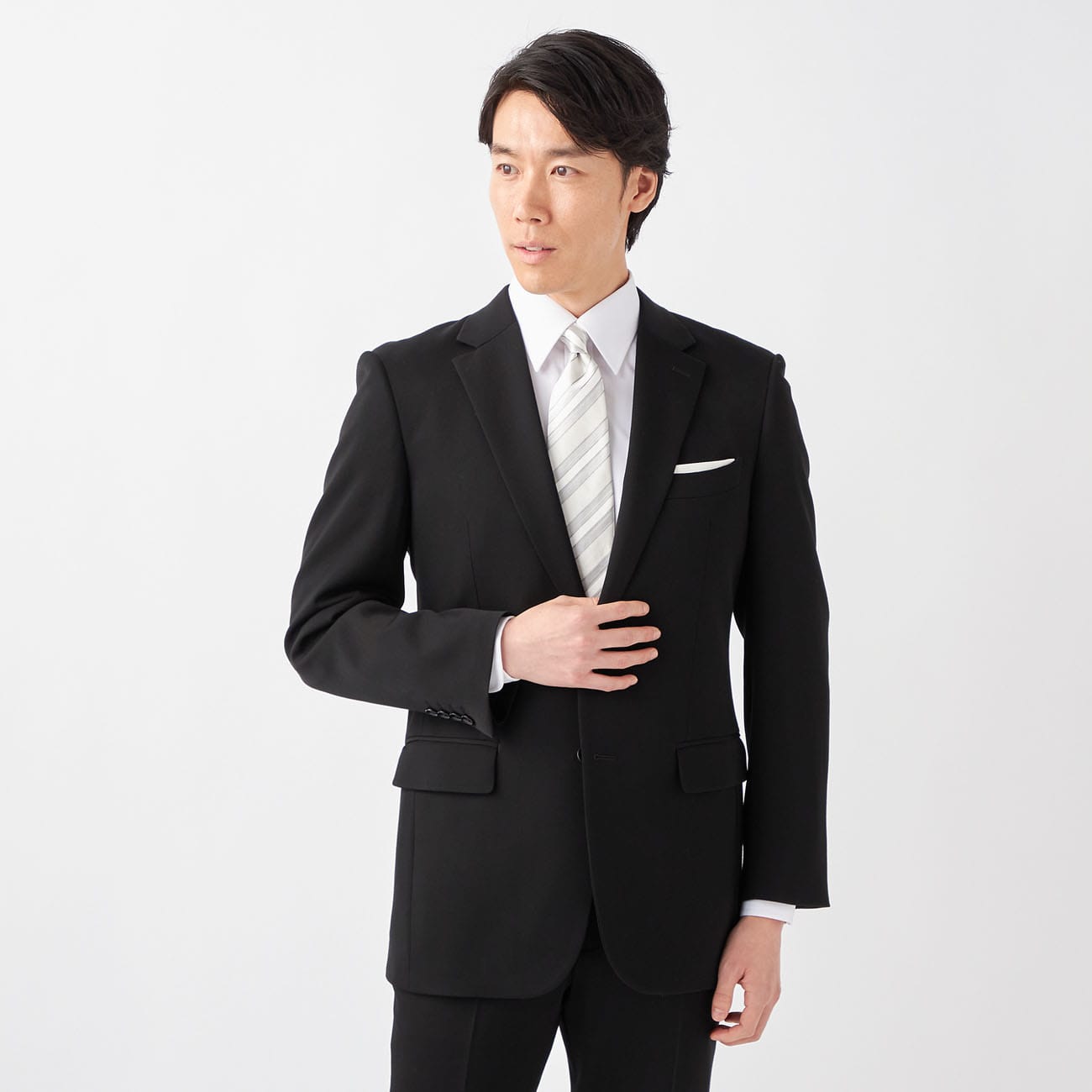 本商品はシステムの都合上、複数カラー表示されておりますが、どちらも同じカラー・仕様です。ご希望のサイズにあわせてご選択くださいませ。最高級の質感。超極細羊毛が生み出す究極の質感〇究極の質感と美しいシル