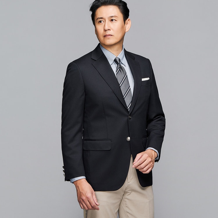 最終価格！ほぼ新品　AOKI LES MUES 　エレガンスライン　スーツ AOKI - 最終価格！ほぼ新品 AOKI LES MUES エレガンスライン スーツの