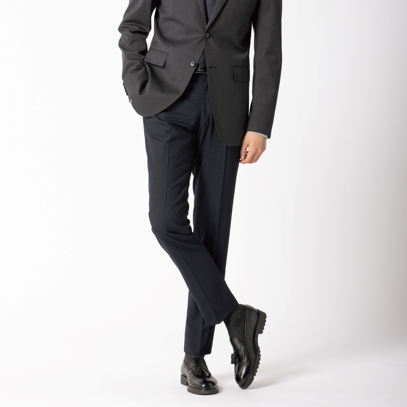 ウエストらくらく ノンアイロン 洗える スーパーストレッチウール混 テーパードノータックパンツ LES MUES セットアップ着用可 ウエストらくらく ノンアイロン 洗える スーパーストレッチウール混 テーパードノータックパンツ LES MUES セットアップ着用可