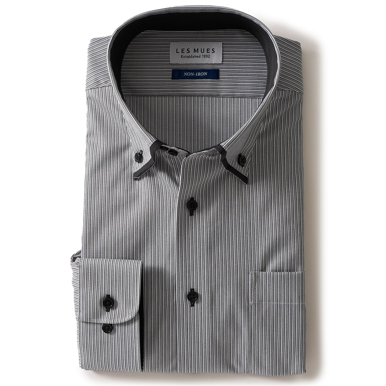 �m���A�C���� �R�ۖh�L �h�D�G�{�b�g�[�j �{�^���_�E���V���c LES MUES ���M�����[�t�B�b�g