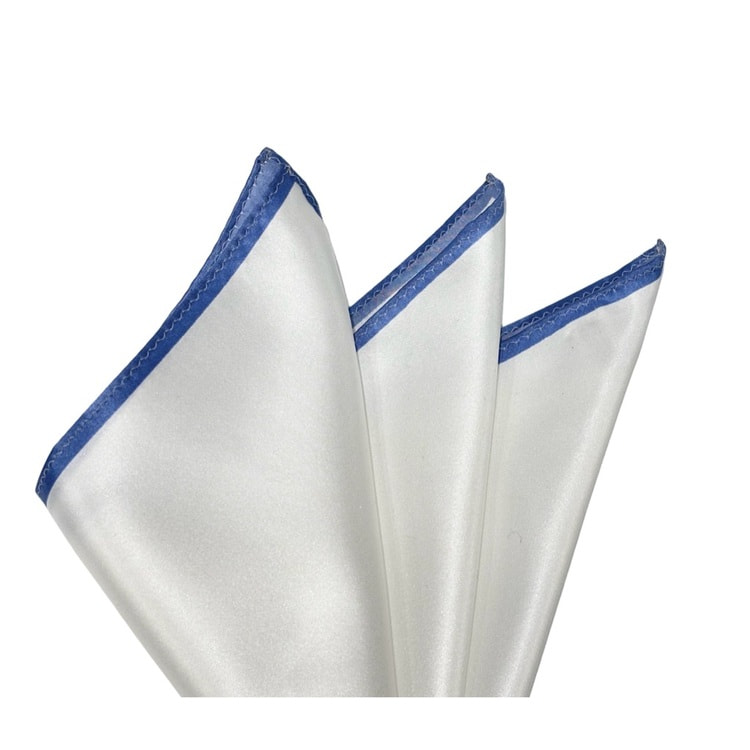 AKB48 AOKI(アオキ)数量限定ネクタイ　2本セット シルク100% AKB48 AOKI(アオキ)数量限定ネクタイ2本セット シルク100%