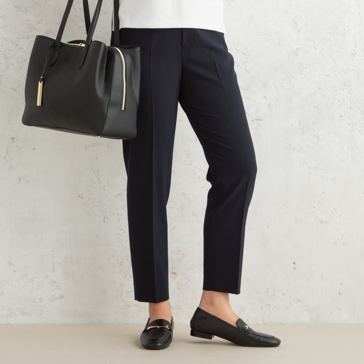 パウダリーストレッチツイル クロップドパンツ 紺 セットアップ