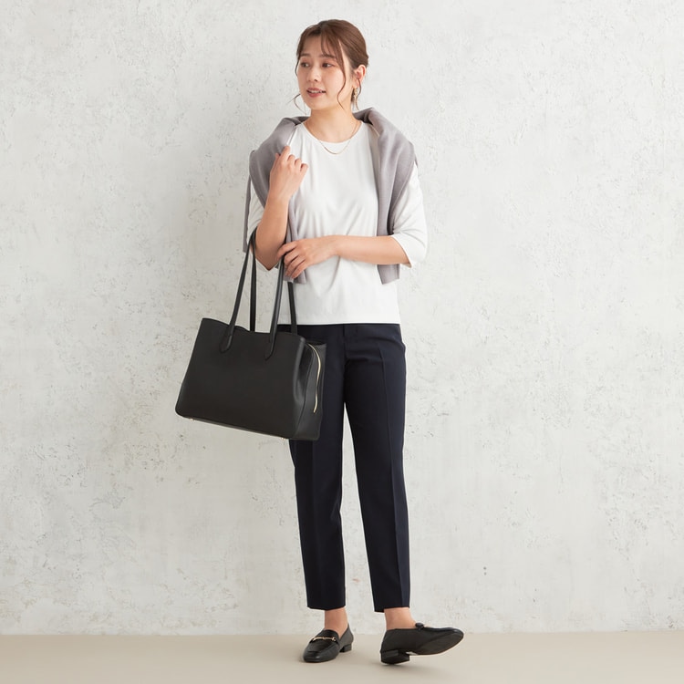 パウダリーストレッチツイル クロップドパンツ 紺 セットアップ
