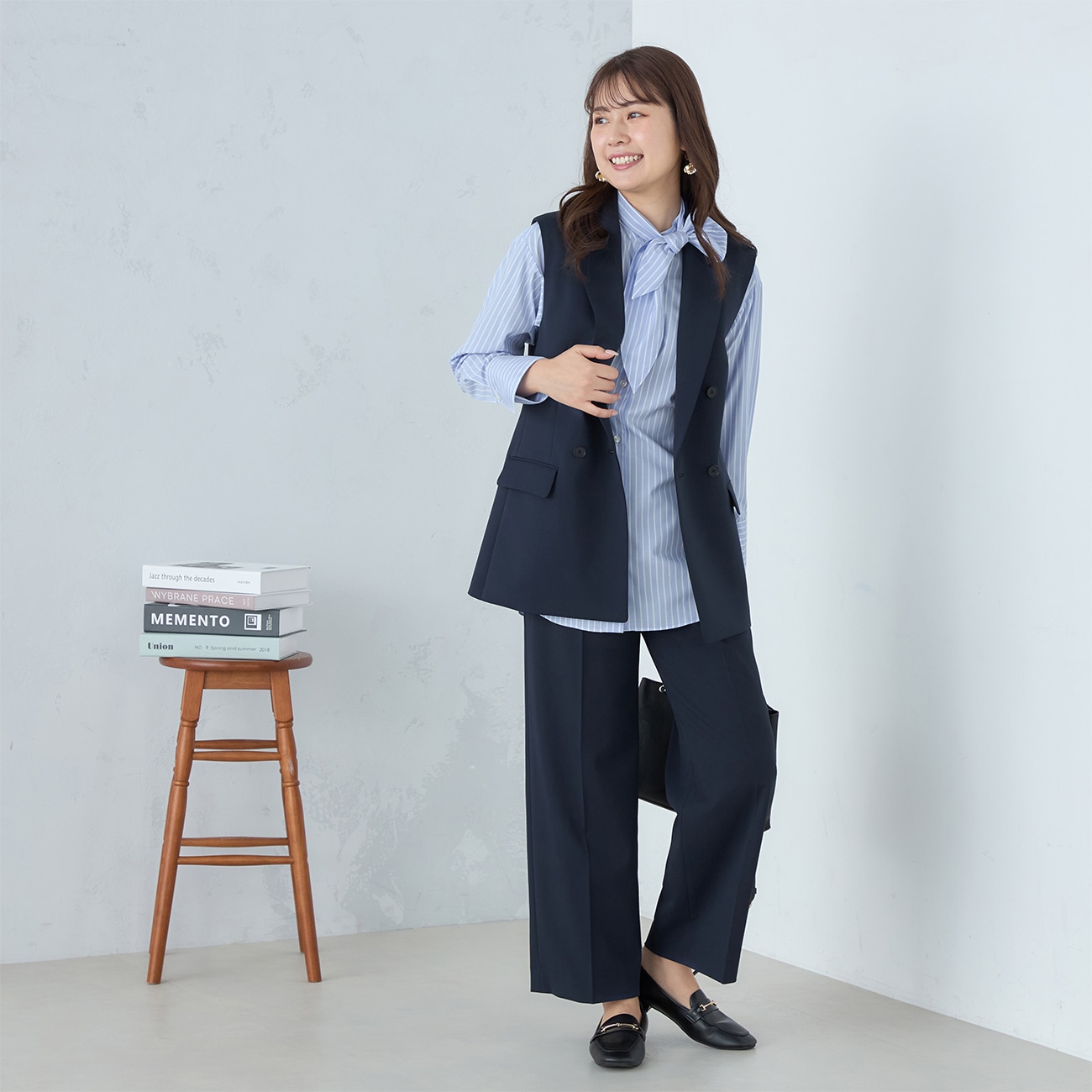 【特別セール商品】Oggiコラボ 2Wayストレッチツイル ワイドパンツ 紺 セットアップ着用可