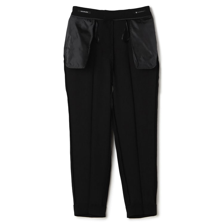 パウダリーストレッチ黒 クロップドパンツ セットアップ着用可