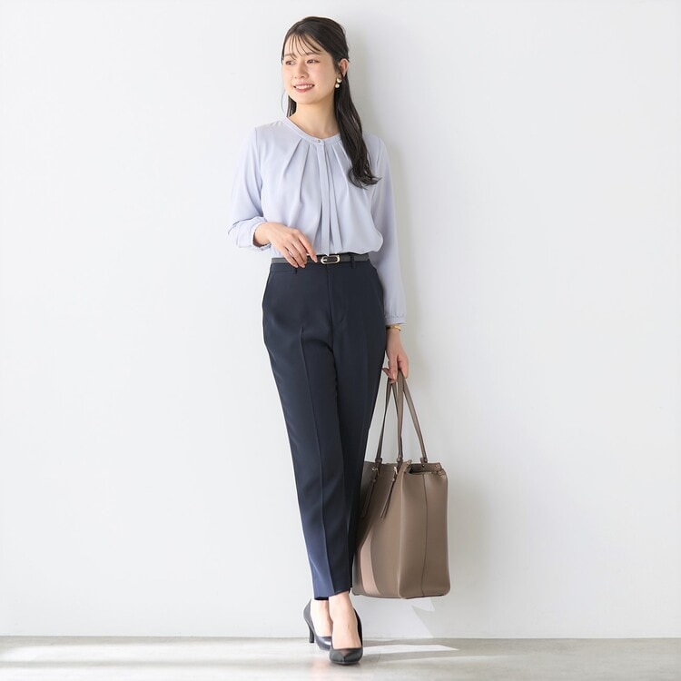 パウダリーストレッチ紺 クロップドパンツ セットアップ着用可