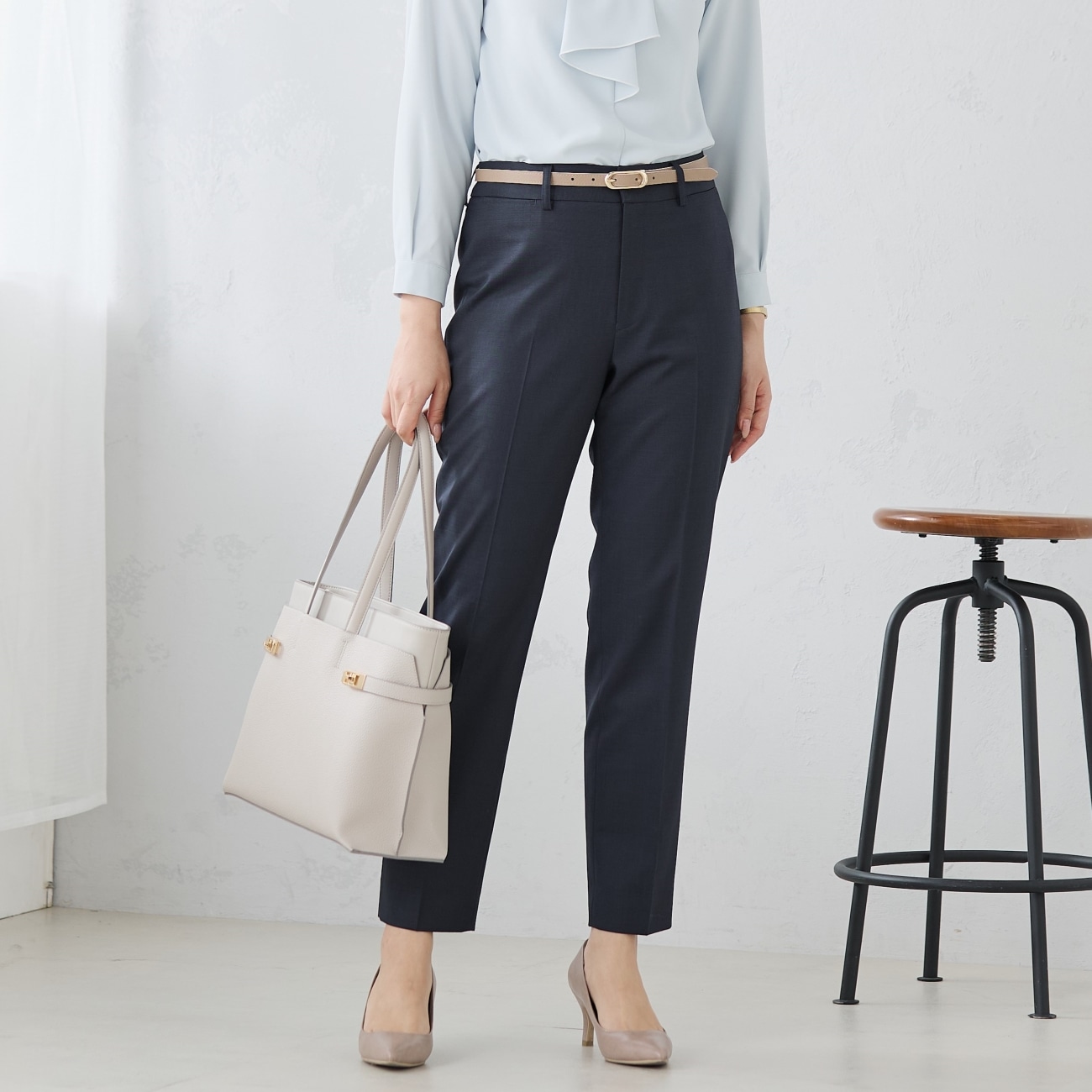 ≪Oggi4月号掲載≫ 洗える360°キレイ クロップドパンツ セットアップ着用可 紺ピンドット ≪Oggi4月号掲載≫ 洗える360°キレイ クロップドパンツ セットアップ着用可 紺ピンドット