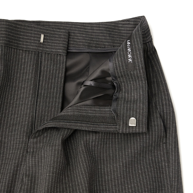 新品☆9号♪ストライプ×黒系のパンツスーツ♪ロングシーズンタイプ☆j437 黒シャドーストライプ ストレートパンツ セットアップ着用可【AOKI公式