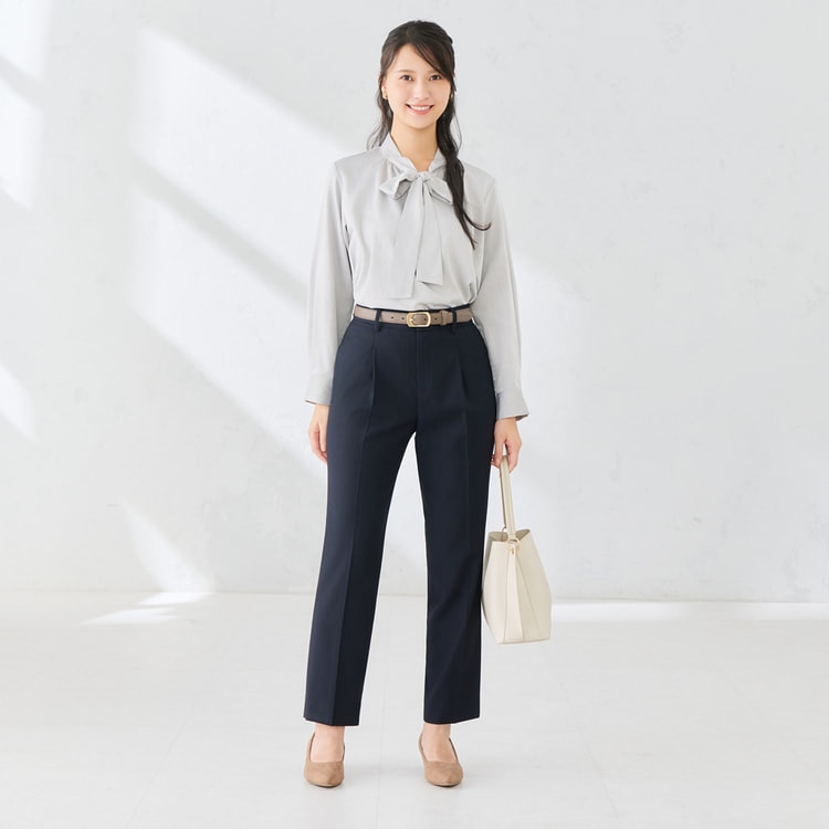クラシックストレッチテーパードクロップドパンツ｜洗える・防しわ｜紺