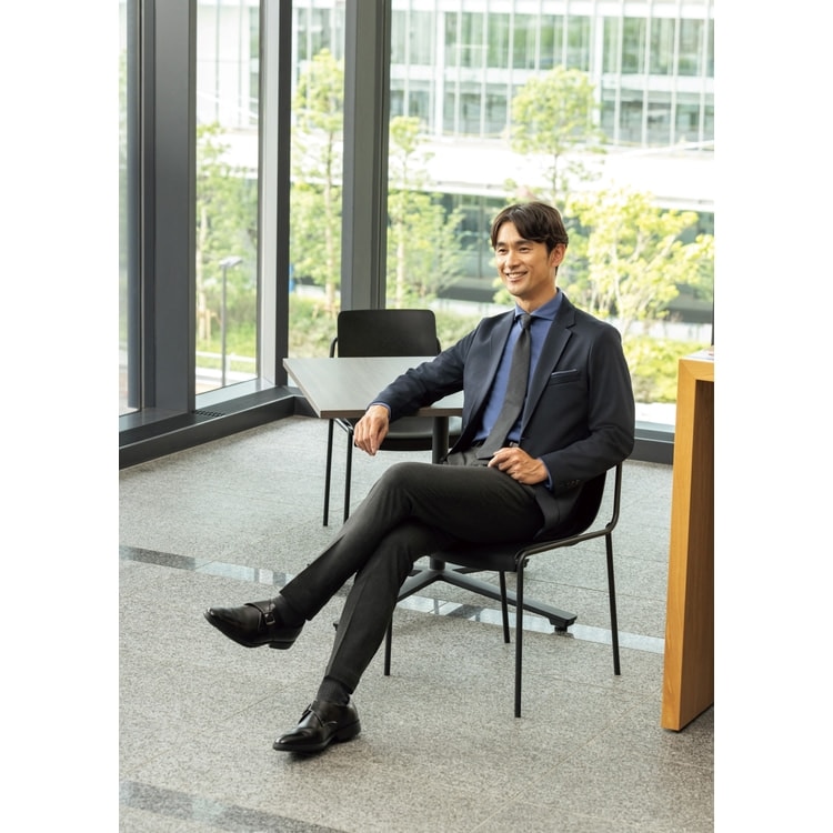 パジャマスーツ】プレミアムジャージージャケット 紺 セットアップ着用