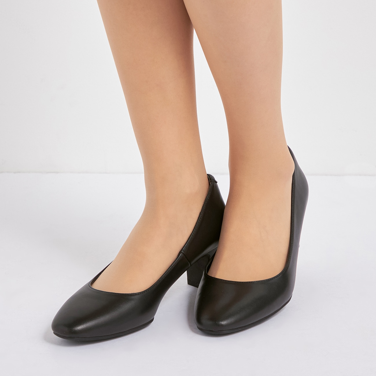 【アウトレット】5.5cmヒール 3Eプレーンパンプス ブラックヒール仕様 【アウトレット】5.5cmヒール 3Eプレーンパンプス ブラックヒール仕様