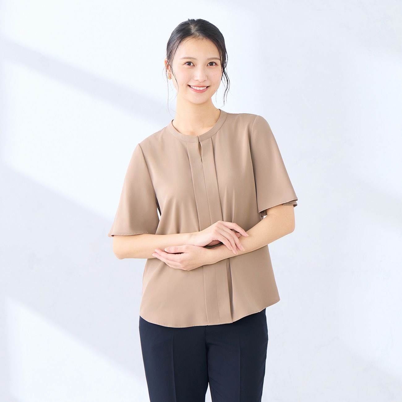 ラクしてキレイ見え】2WAYタックブラウス 半袖 【WEB限定商品】【AOKI