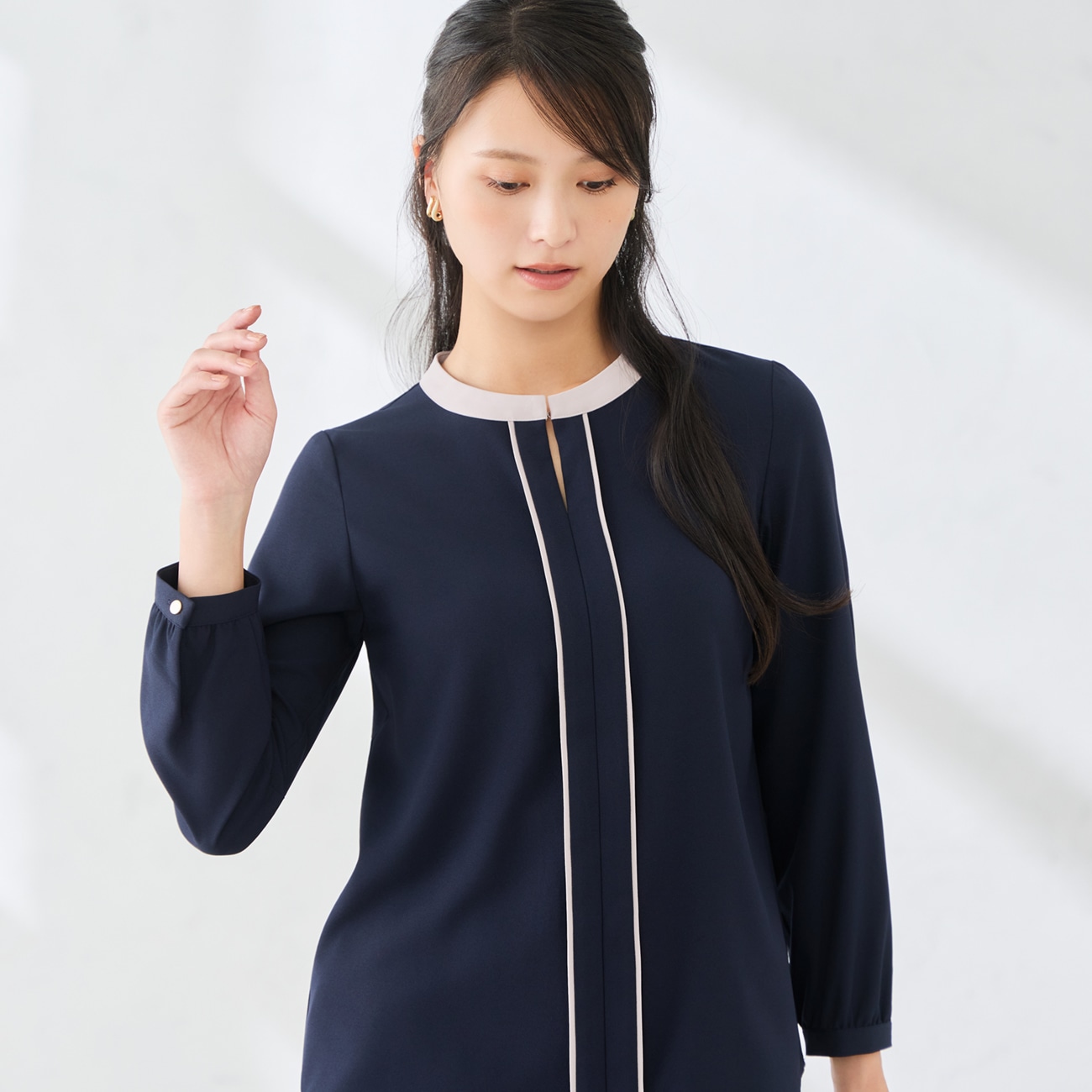【ラクしてキレイ見え】ジョーゼット配色ブラウス|防しわ・UVカット【WEB限定商品】