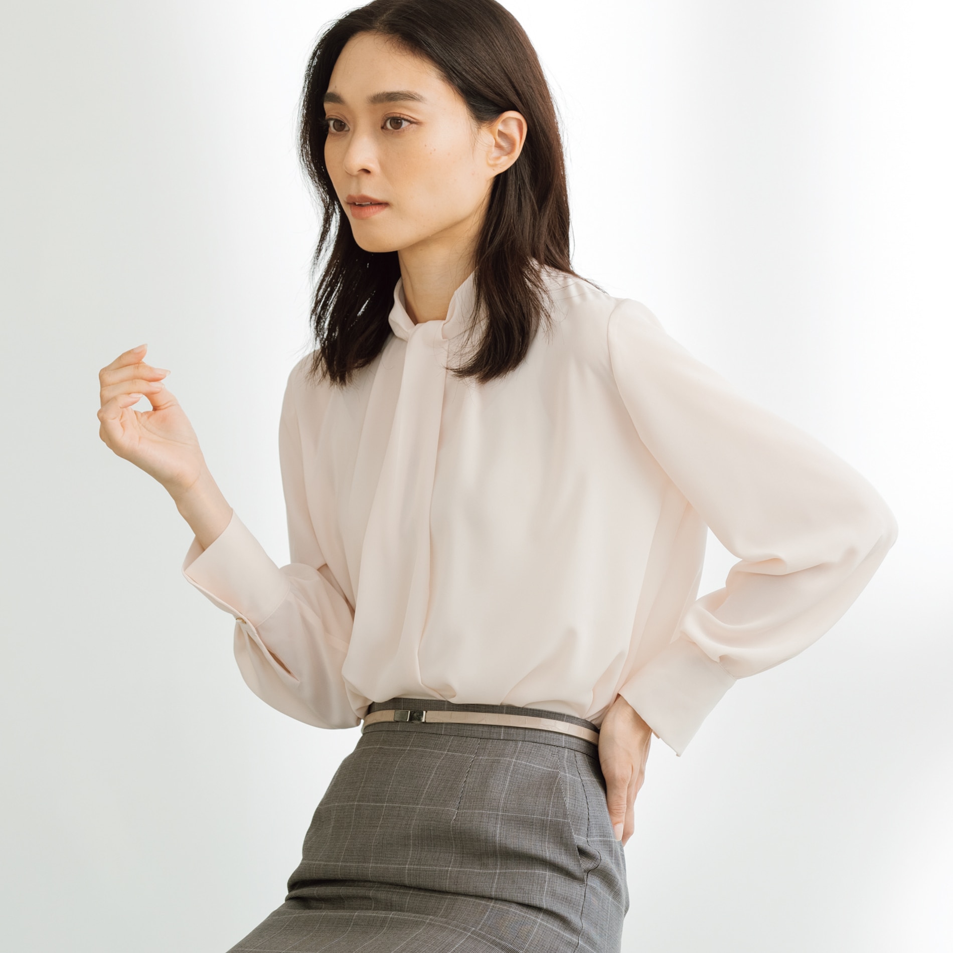 【アウトレット】SUITS BY JUNKO SHIMADA 防しわ ハイネックリボンデザインブラウス