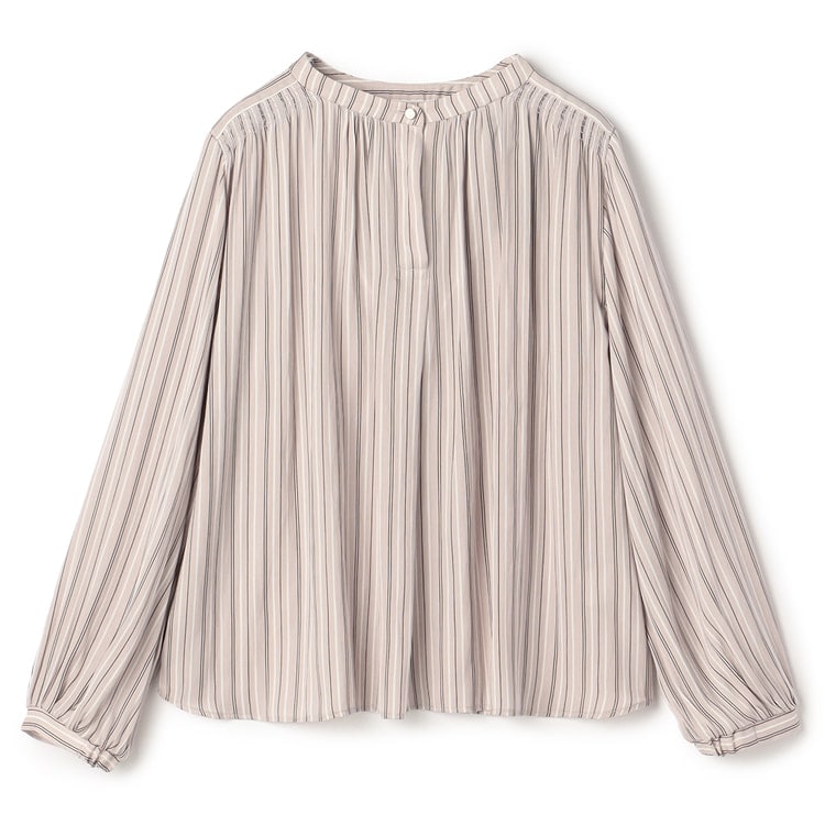 [Products worn by Aya Ueto] ≪ Published in Oggi October issue, MERY October issue, CanCam September issue≫ Easy care Static electricity reduction split design blouse