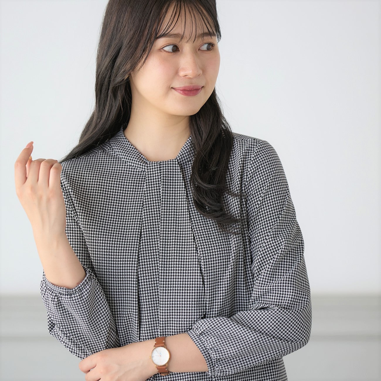 Q197 新品未使用 XS アリス+オリビア タグ 千鳥柄 ブラウス レディース Q197 新品未使用 XS アリス+オリビア タグ 千鳥柄 ブラウス レディース