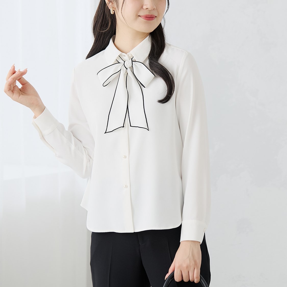≪MERY2月掲載・CanCam2月号掲載≫ 配色ボウタイ付き2Wayブラウス ≪MERY2月掲載・CanCam2月号掲載≫ 配色ボウタイ付き2Wayブラウス