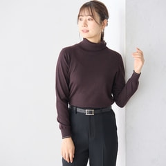 配色タートルネックニット