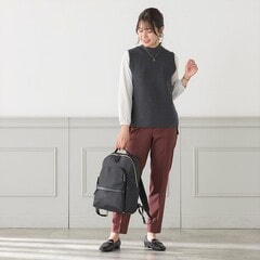 メタルボタン付きニットベスト