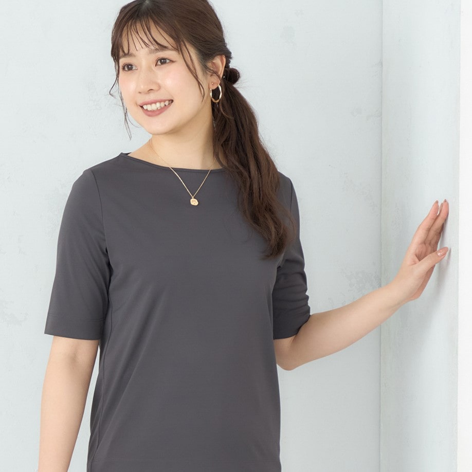 美肌を守る！キンセキカットシリーズ五分袖キンセキカットTシャツ ボートネック着るだけで近赤外線対策が叶う、AOKIの機能性衣料「キンセキカット」シリーズ。日焼けやシミの原因である紫外線だけでなく、シワ