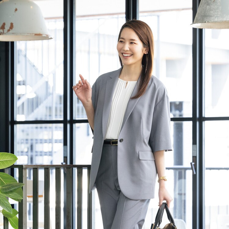 ≪Oggi.jp4月掲載≫ メタルホック付きタックブラウス