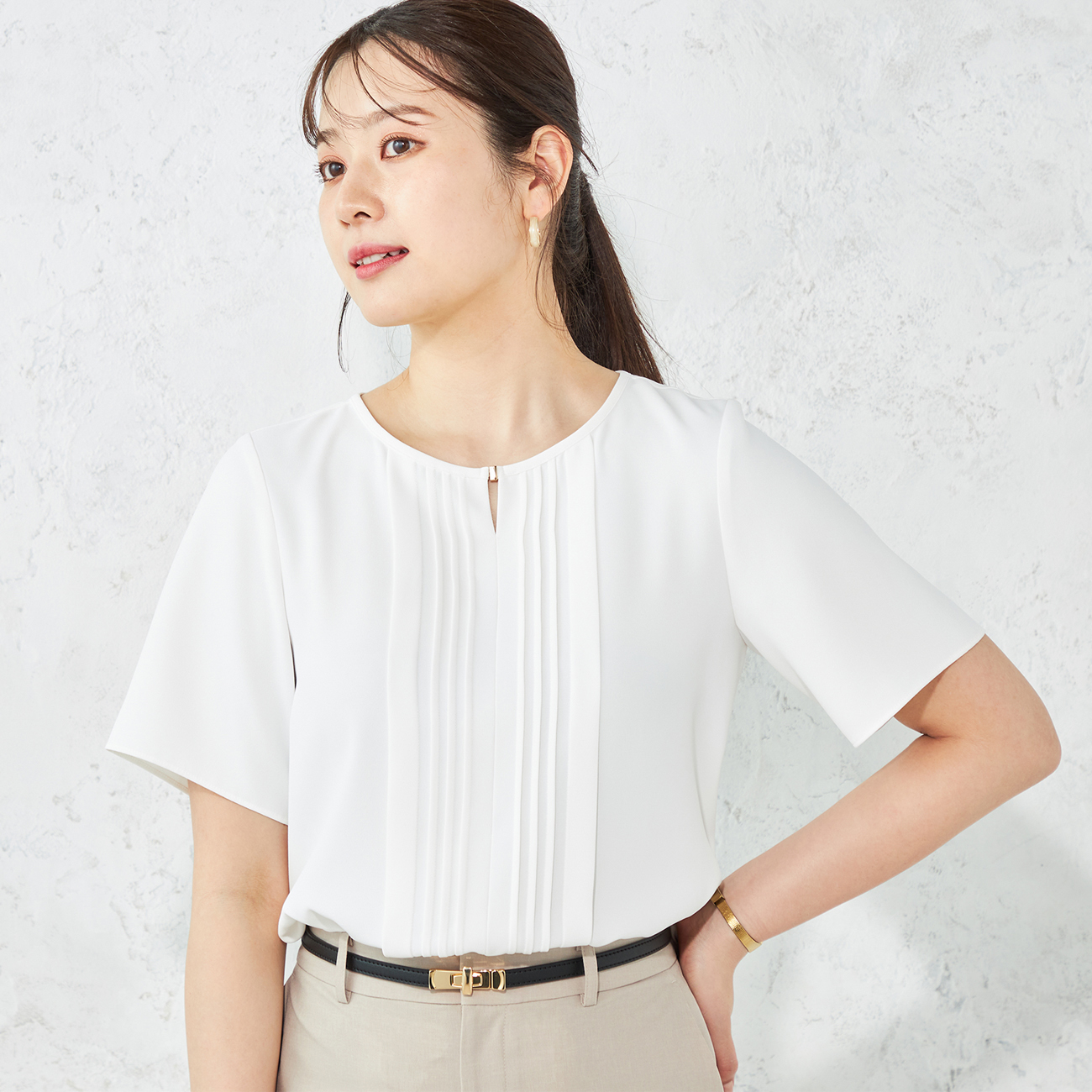 ≪Oggi.jp4月掲載≫ メタルホック付きタックブラウス ≪Oggi.jp4月掲載≫ メタルホック付きタックブラウス