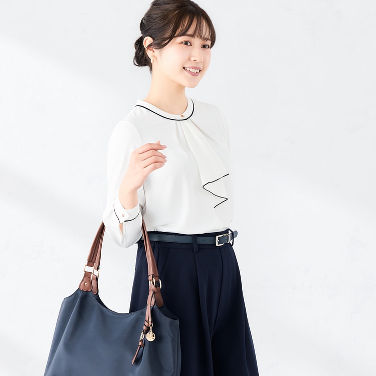 ◆幻◆美品 ADORE 定価3.6万円 ウール圧縮袖プリーツブラウス　式典 ◇幻◇美品 ADORE 定価3.6万円 ウール圧縮袖プリーツブラウス 式典