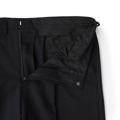 SizeMAX】アジャスター付き 洗える ストレッチ 2パンツスーツ 紺無地