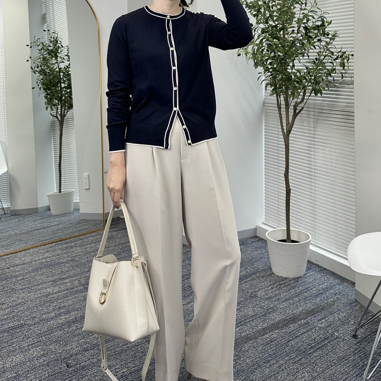 値下げ中2-25【未使用】カラービーコン　カーディガン定価72,600円 メリノウール Vネックカーディガン | Brooks Brothers Japan