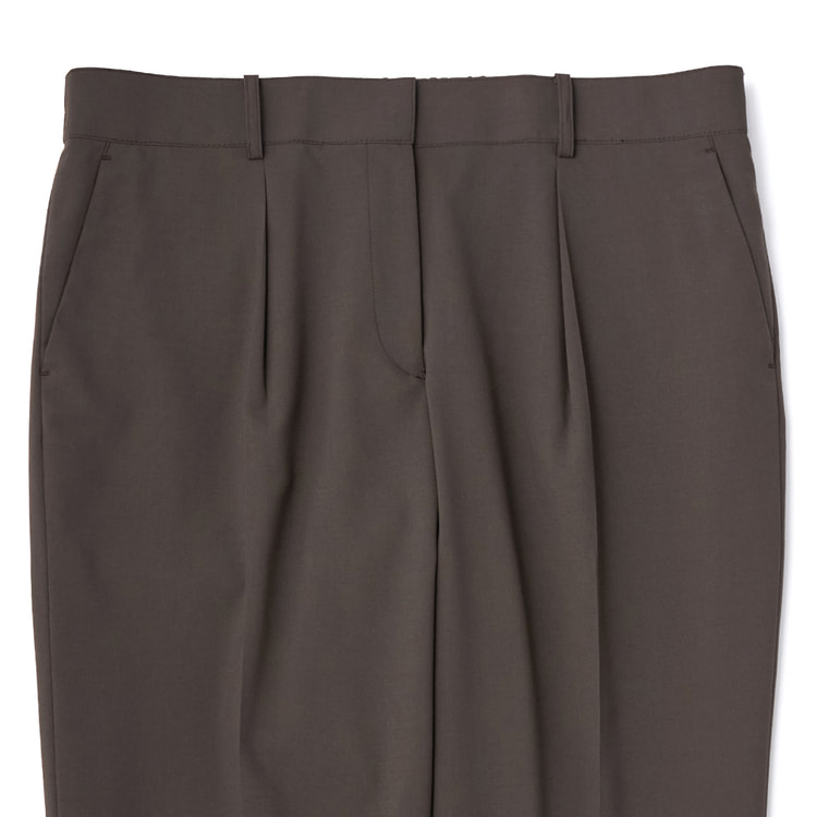 【クイーンサイズ】T/Rストレッチ タック入りクロップドパンツ セットアップ着用可