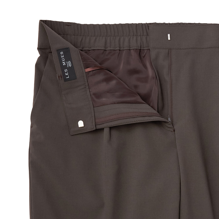 【クイーンサイズ】T/Rストレッチ タック入りクロップドパンツ セットアップ着用可