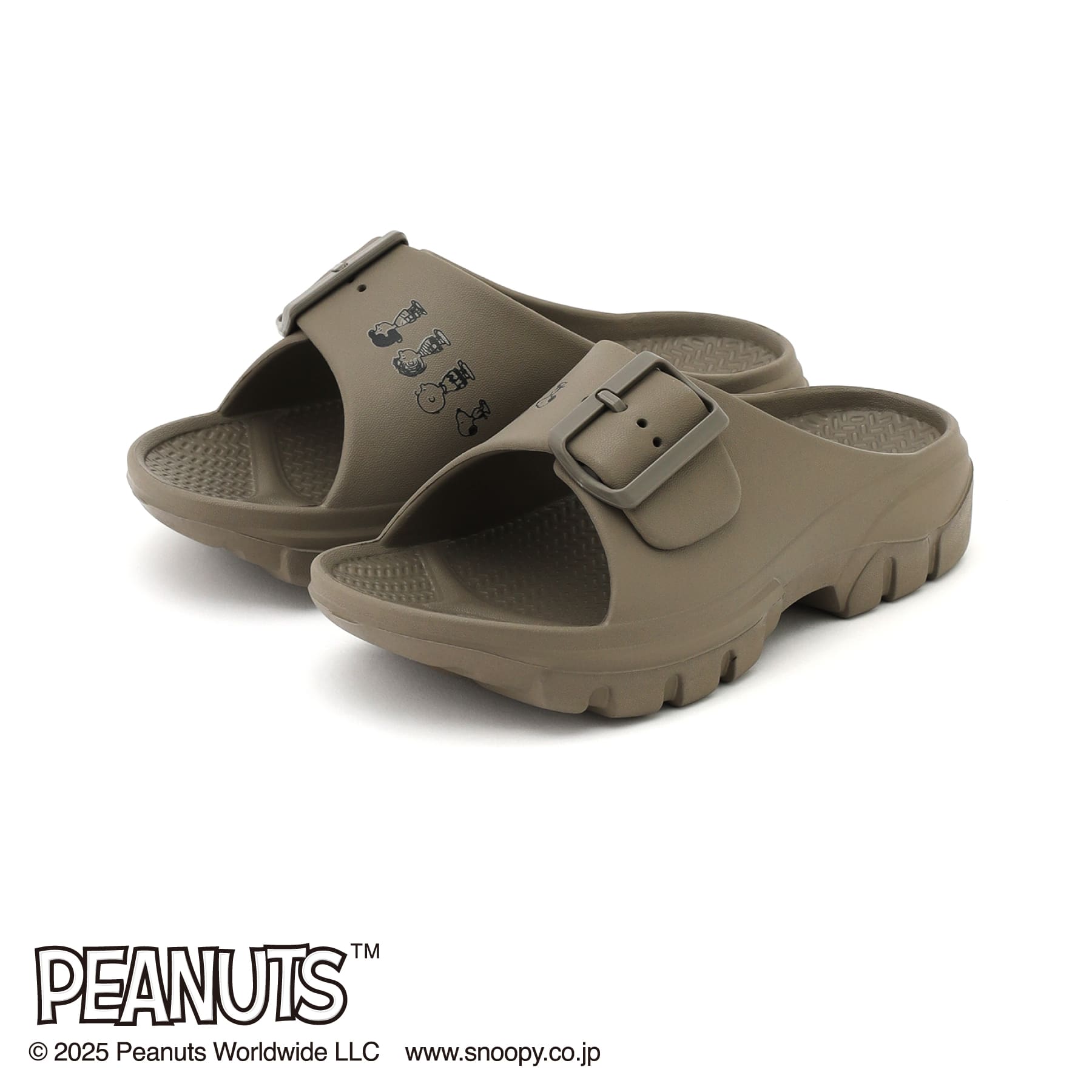 サリーほぼ未使用ルルドふわポカエリアスヌーピー AOKI＆PEANUTSコラボ スヌーピーリカバリーサンダル【AOKI公式通販】