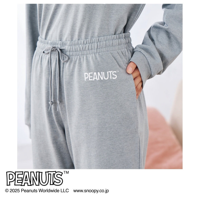 【美品】AOKI＆PEANUTSコラボ　疲労回復ウェア AOKI＆PEANUTSコラボ AOKI疲労回復ウェア・リカバリーケアプラス